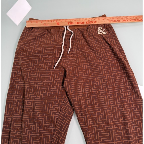 Dungeons & Dragons Sweatpants Size XL Red Black Maze Wizards Of The Coast 2021 - Picture 5 of 10